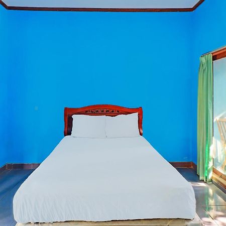 Oyo 92401 Hotel Mustika ネガラ エクステリア 写真