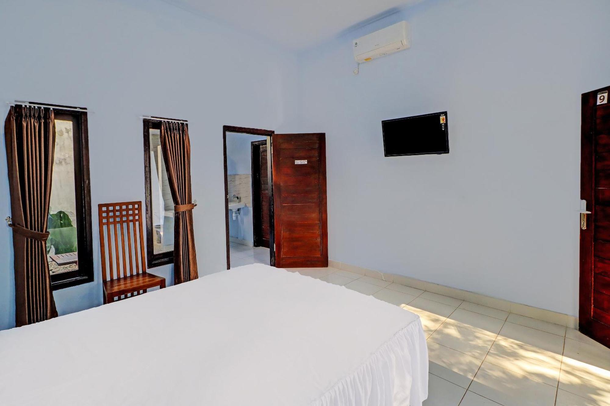 Oyo 92401 Hotel Mustika ネガラ エクステリア 写真